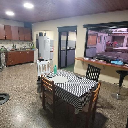 Habitacion Privada En Casa Particular Con Bano Y Espacios En Comun Compartidos- Precios Para 2 Personas 13000 Pesos Argentinos - 1 Persona 7500 Por Noche Конкордія Екстер'єр фото